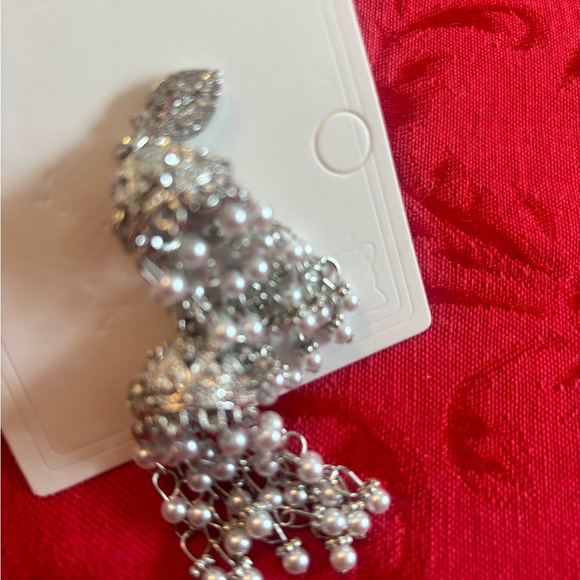 Elegant 304 stainless steel Silver and White Dangle Earrings - Picture 9 of 12